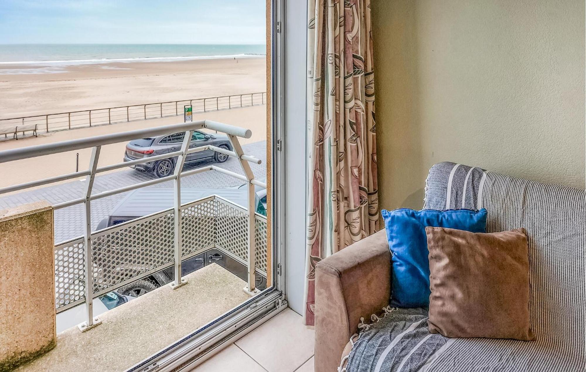 Awesome Apartment In Oostende With House Sea View Exterior foto