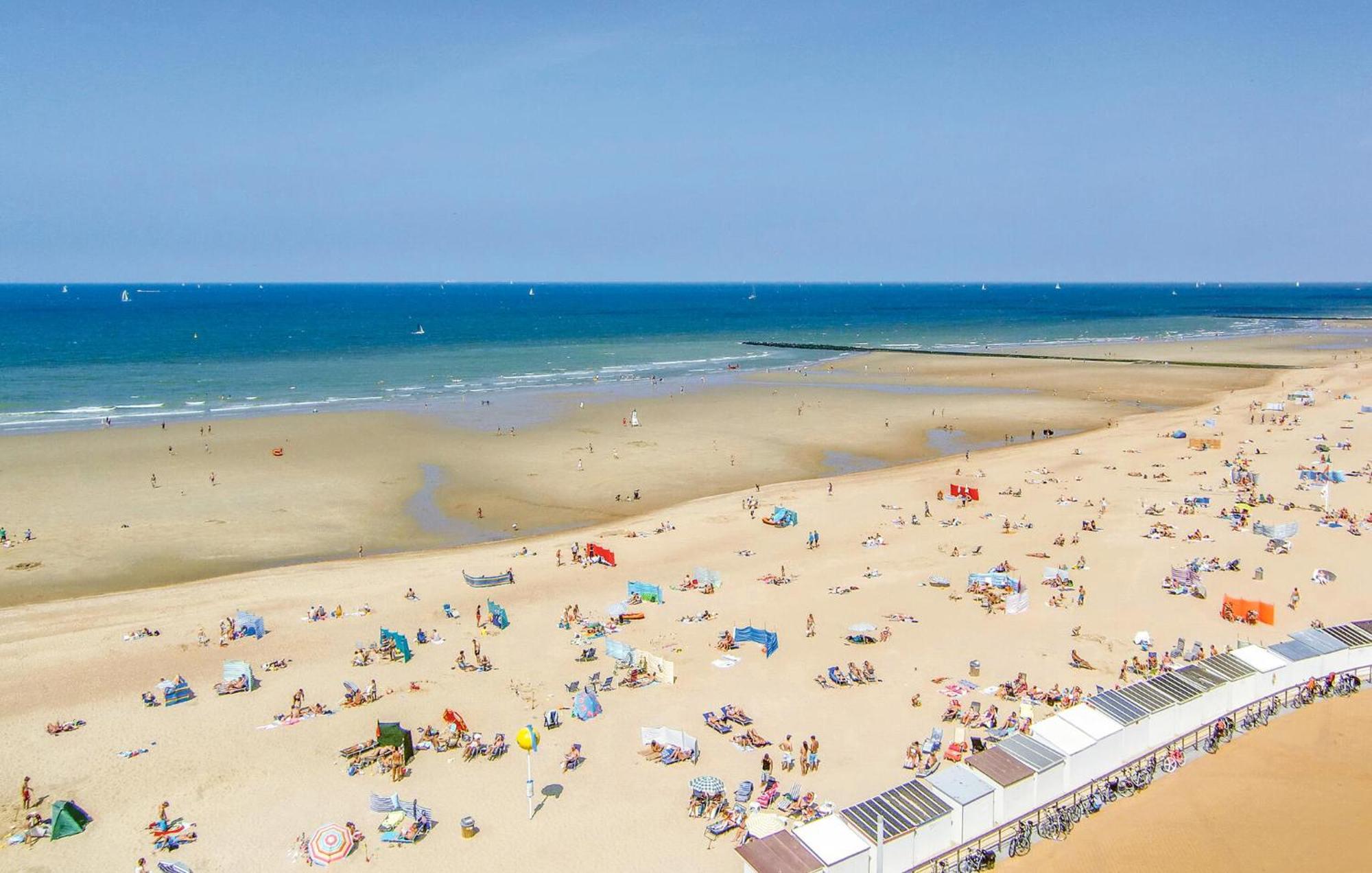 Awesome Apartment In Oostende With House Sea View Exterior foto