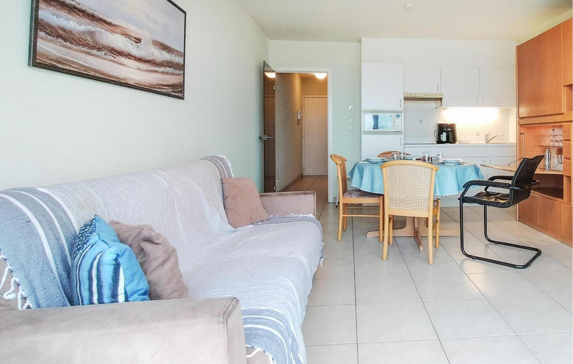Awesome Apartment In Oostende With House Sea View Exterior foto