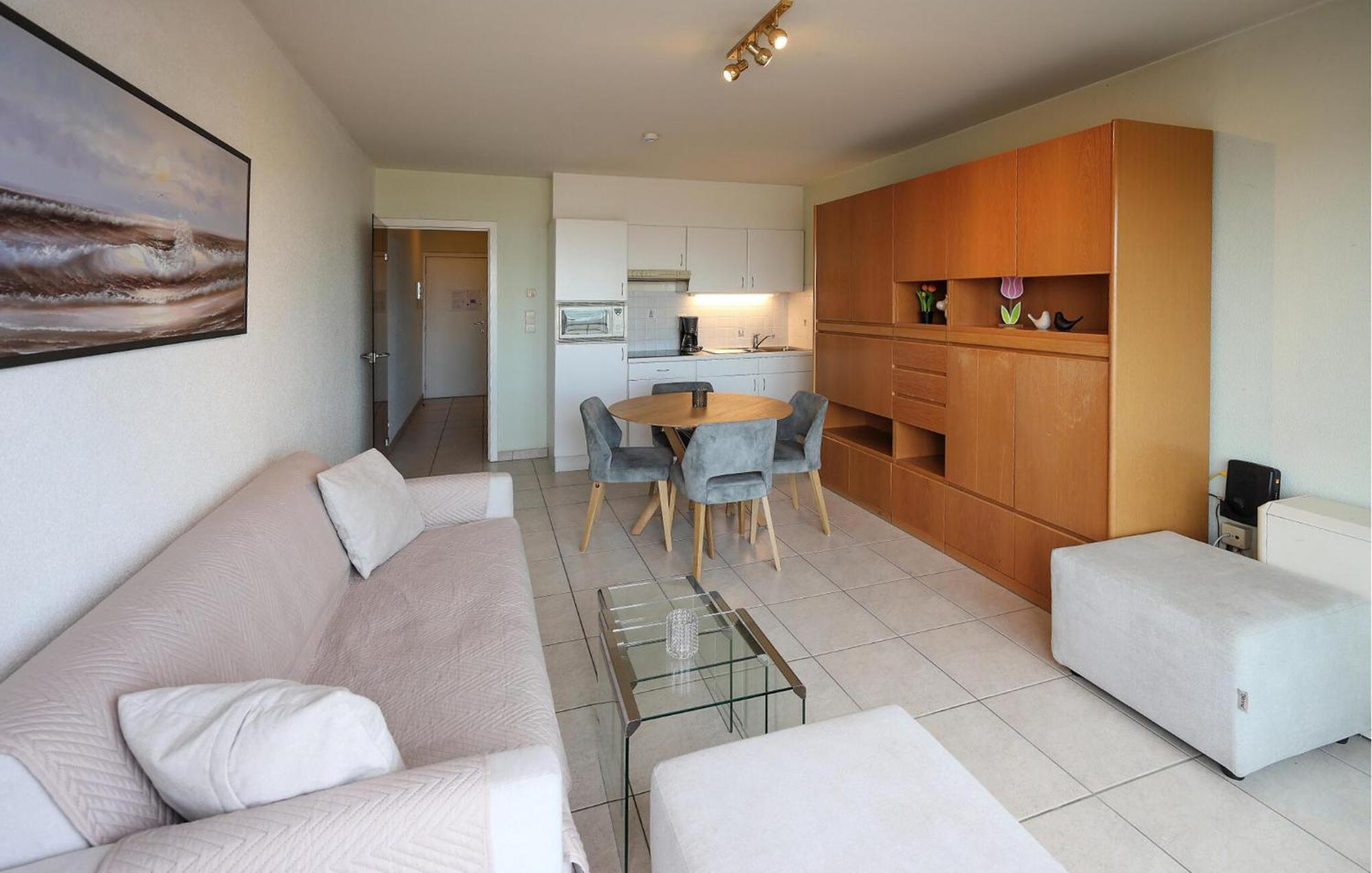 Awesome Apartment In Oostende With House Sea View Exterior foto